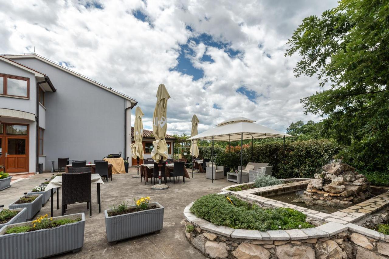 Santalezi Hotel Tomazici المظهر الخارجي الصورة